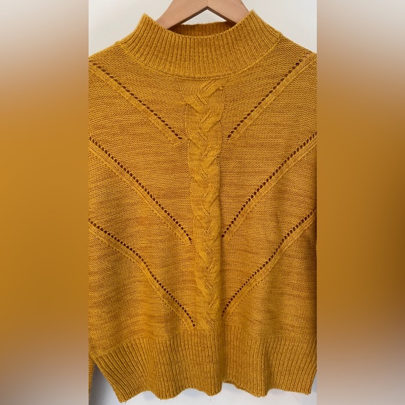 XL Mustard yellow mock neck cable knit detail. Cozy back to school. Ardene - Picture 3 of 10